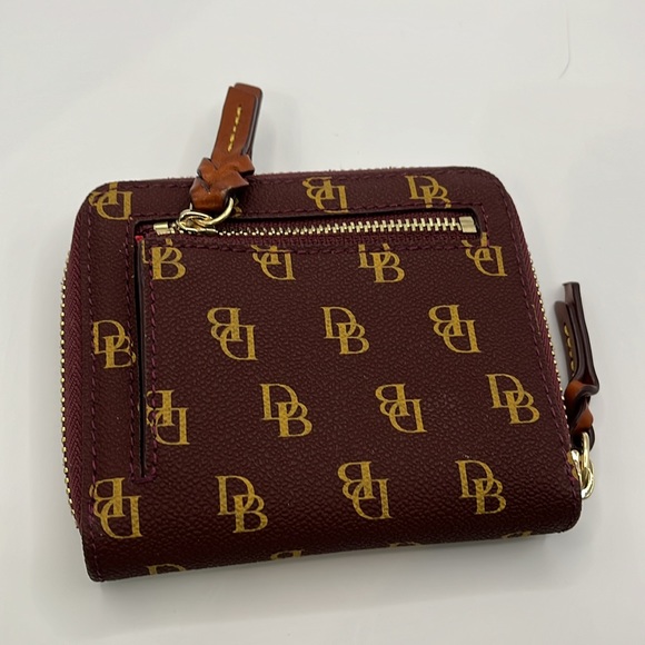 New - Picture 2 of 3